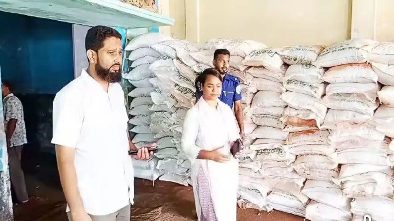 বীরগঞ্জে অবৈধ সার মজুদের দায়ে ম্যানেজারের ৩ মাসের কারাদণ্ড