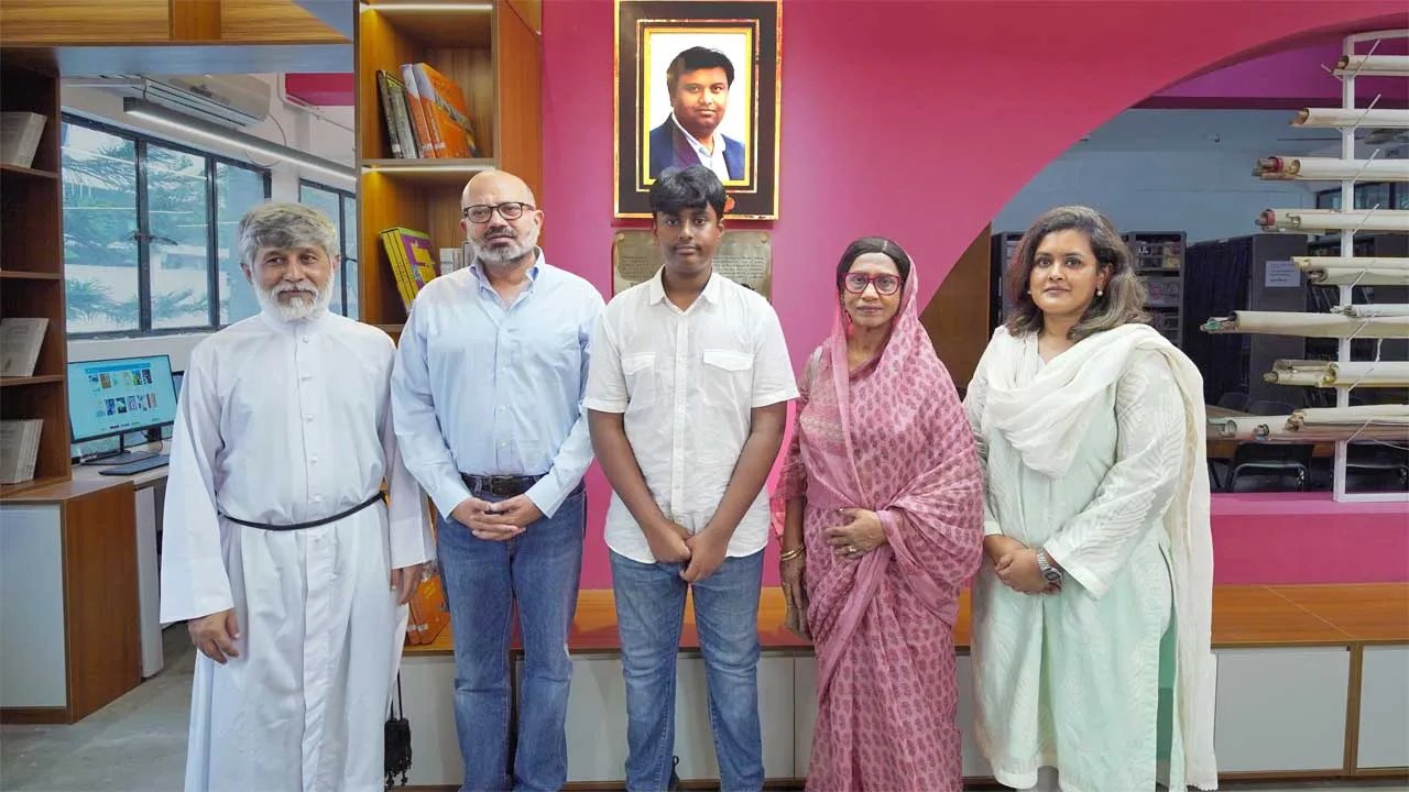 বিকাশের উদ্যোগে আধুনিকায়ন হলো সেন্ট যোসেফ স্কুলের লাইব্রেরি