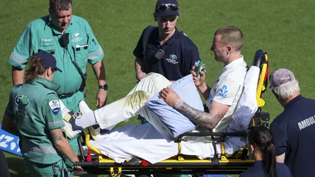 ওয়েলিংটন টেস্টের মাঝপথে ছিটকে গেলেন টিকনার