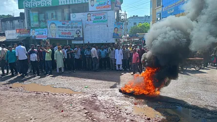 বোয়ালমারীতে বিএনপির কমিটি বাতিলের দাবিতে ফের সড়ক অবরোধ