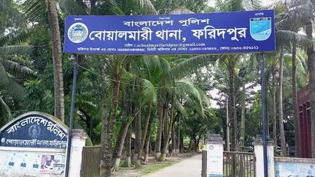ফরিদপুরে ট্রাকচাপায় ভ্যানচালক নিহত