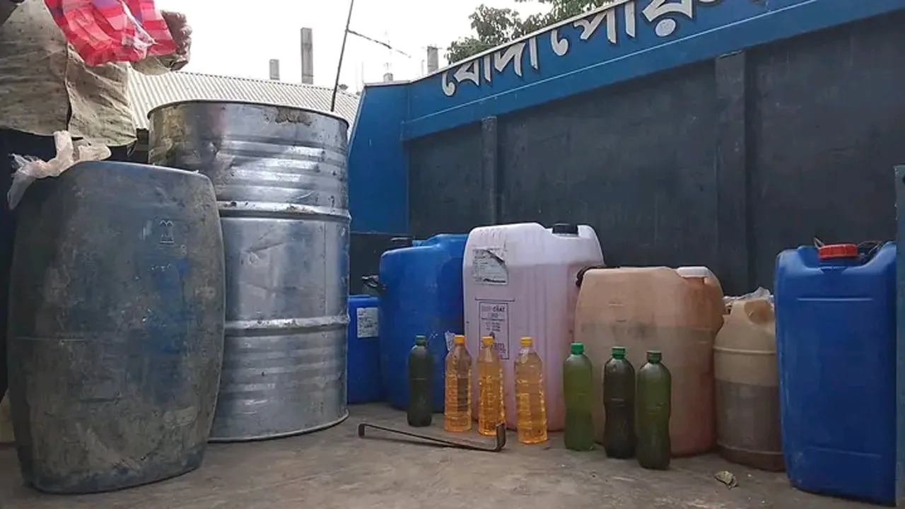পঞ্চগড়ে অবৈধ মজুদ পেট্রোল জব্দ : জরিমানা ও কারাদণ্ড
