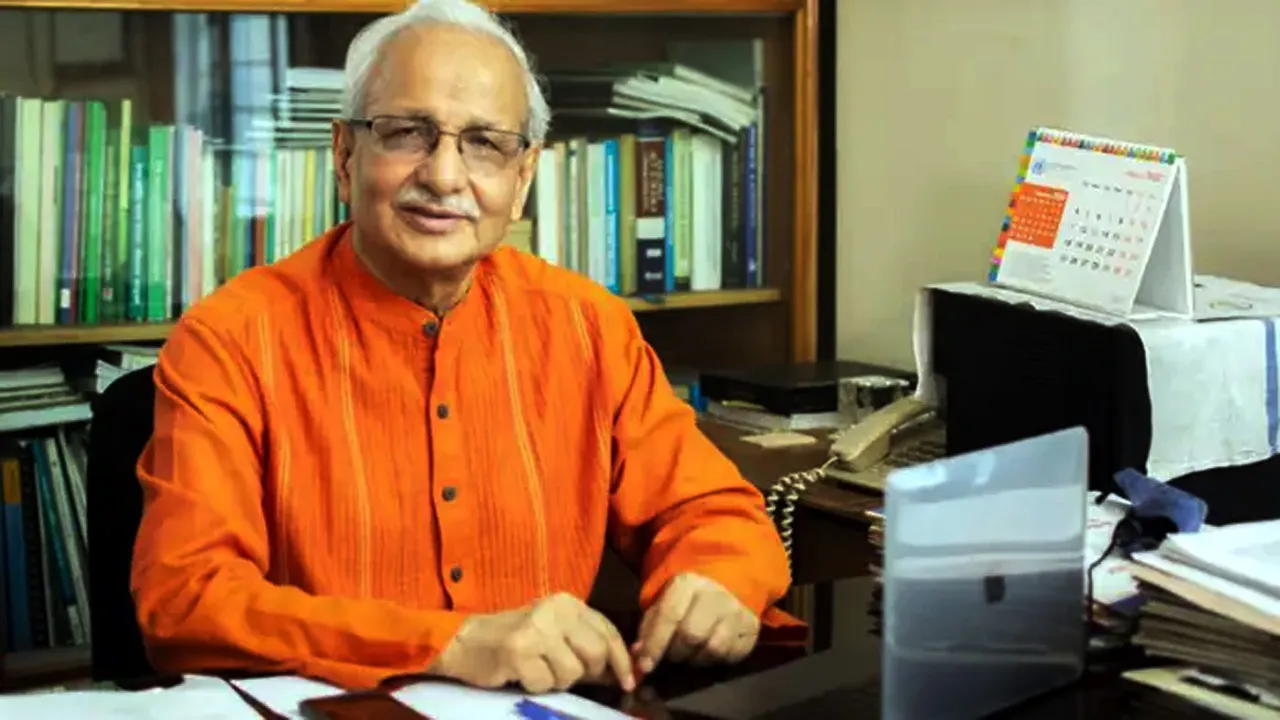 রক্তের ওপর দাঁড়িয়ে আছি, ঋণ শোধে সরকারকে সঠিক সিদ্ধান্ত নিতে হবে