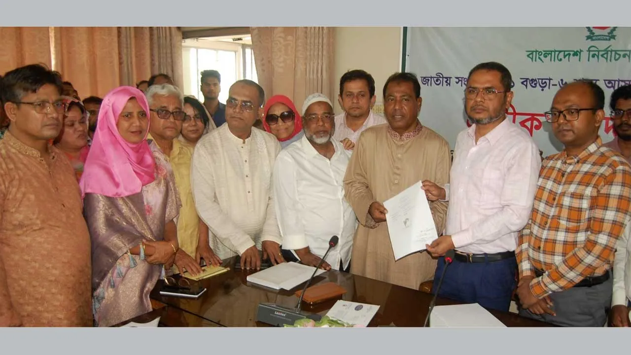 বগুড়া-৬ আসনের উপনির্বাচনে প্রার্থীদের মাঝে প্রতীক বরাদ্দ