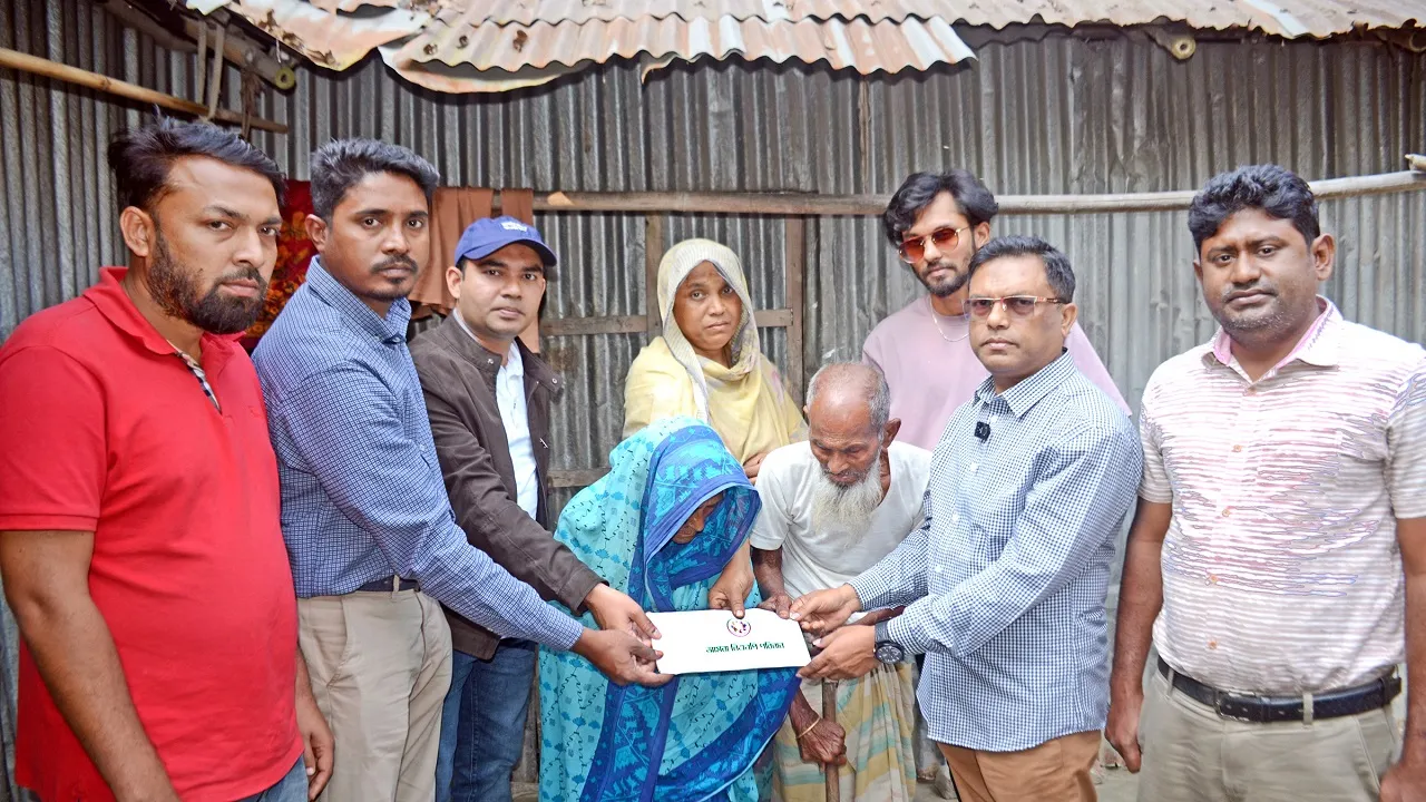 হার্ট ও কিডনি রোগে আক্রান্ত মোজাম্মেলের পরিবারের পাশে তারেক রহমান