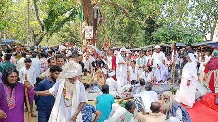 সাধু-সন্ন্যাসী আর বাউলদের পদচারণায় মুখর মহাস্থানগড়