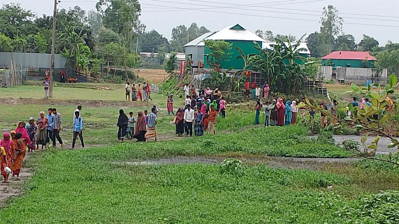 কালিহাতীতে লেয়ার ফার্মের কর্মচারীকে গলা কেটে হত্যা