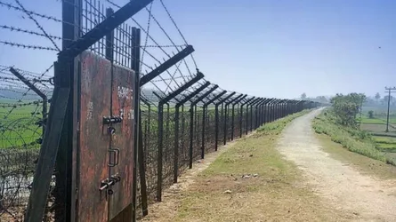 রৌমারী সীমান্তে আবারো পুশইনের চেষ্টা, বিজিবি-বিএসএফ উত্তেজনা