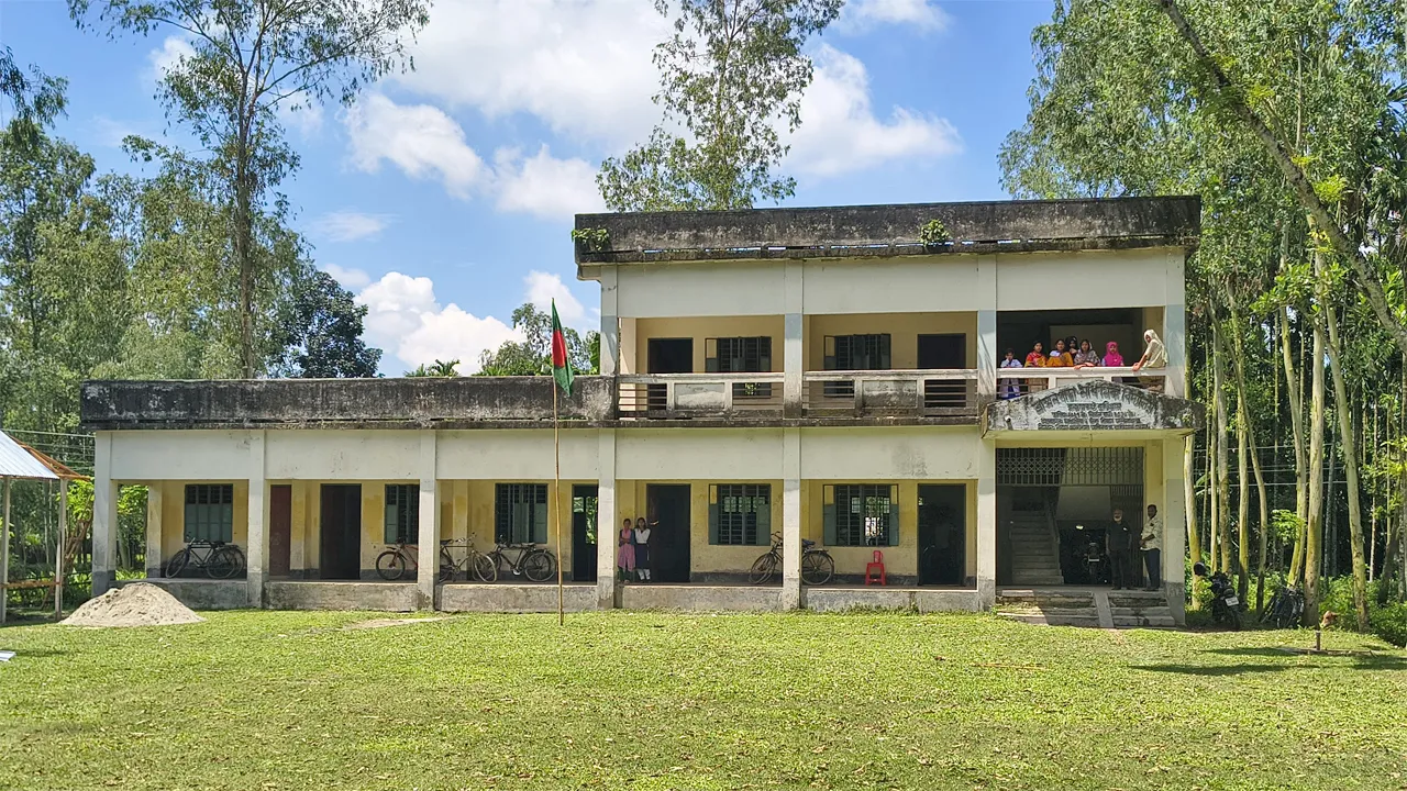 কুড়িগ্রামের ৪ বিদ্যালয়ে পাস করেনি কেউ