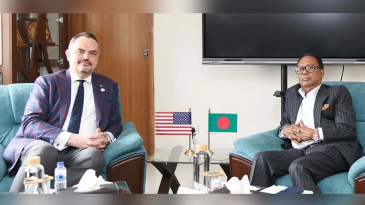 টেলিযোগাযোগ মন্ত্রীর সাথে মার্কিন রাষ্ট্রদূতের সাক্ষাৎ