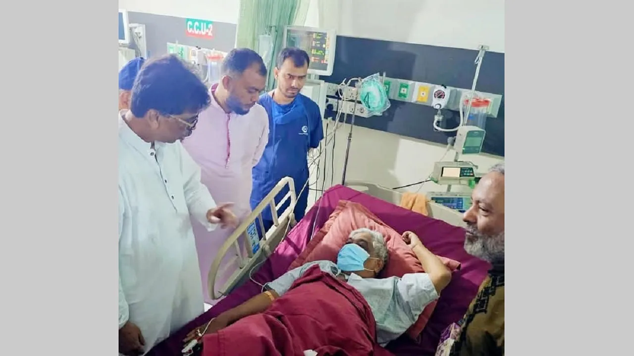 বিএনপির ভাইস চেয়ারম্যান বরকত উল্লাহ বুলু অসুস্থ : সিসিইউতে ভর্তি