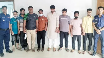 বুড়িচংয়ে পুলিশের অভিযানে ৮ মাদকসেবী গ্রেফতার