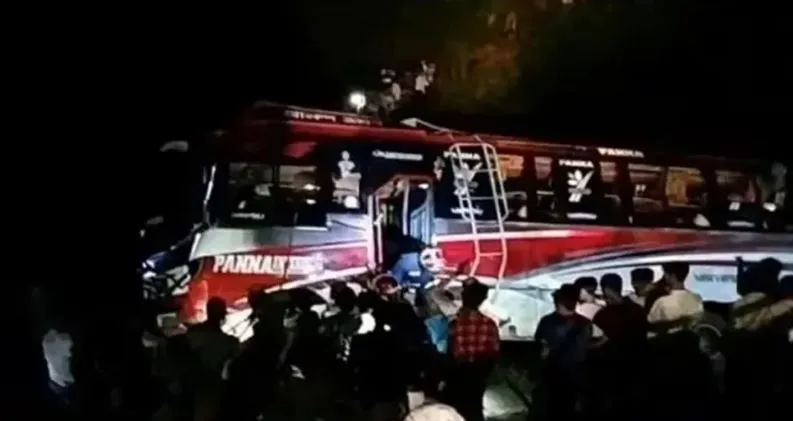 সিলেটে বাস খাদে পড়ে আহত ২৮, নিখোঁজ ২