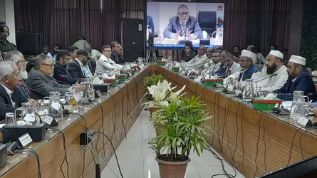 খেলোয়াড়রা সহযোগিতা না করলে নির্বাচন প্রশ্নবিদ্ধ হবে : সিইসি