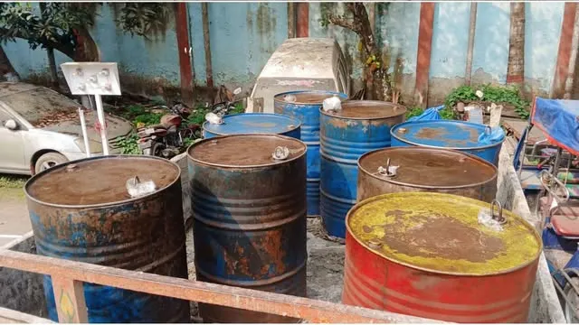 চুয়াডাঙ্গায় ৯ হাজার লিটার জ্বালানি তেলসহ আটক ৪
