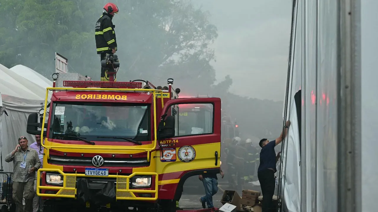 ব্রাজিলে জাতিসঙ্ঘের কপ৩০ জলবায়ু সম্মেলনে আগুন
