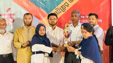 জুলাইয়ের চেতনায় প্রজন্মের জাগরণ, চুনতীতে ডিএফসির বিতর্ক প্রতিযোগিতা
