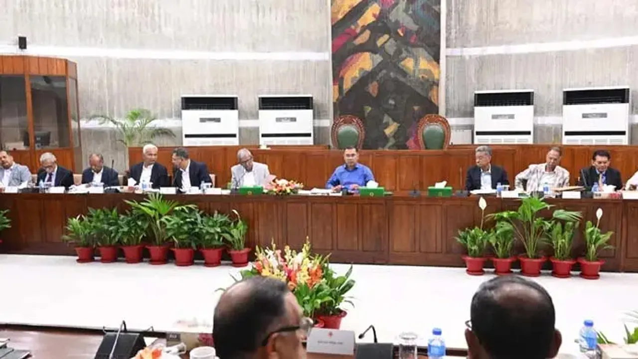 অফিস চলবে ৯টা-৪টা, মার্কেট বন্ধ সন্ধ্যা ৬টায়