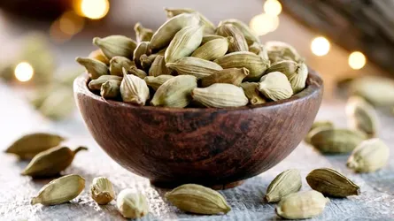 ক্যান্সারের সাথেও লড়তে সাহায্য করে ছোট এলাচ