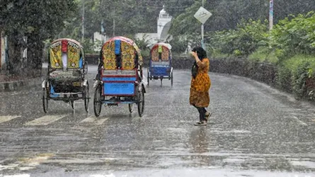 বৃষ্টি ও বজ্রবৃষ্টি সম্ভাবনা, তাপমাত্রা বাড়বে সামান্য