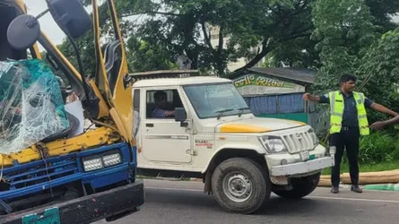 চান্দিনায় সড়ক দুর্ঘটনায় ট্রাক চালকের মৃত্যু