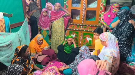 হাট থেকে কেনা শ্রমিকের হাতে প্রাণ গেল বৃদ্ধার