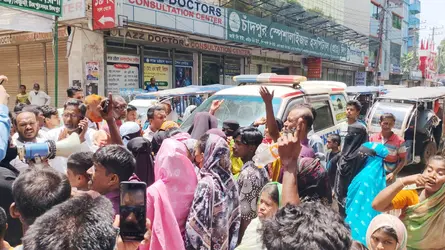 চাঁদপুরে কিশোর ইয়াছিন হত্যা, দোষীদের বিচারের দাবিতে বিক্ষোভ