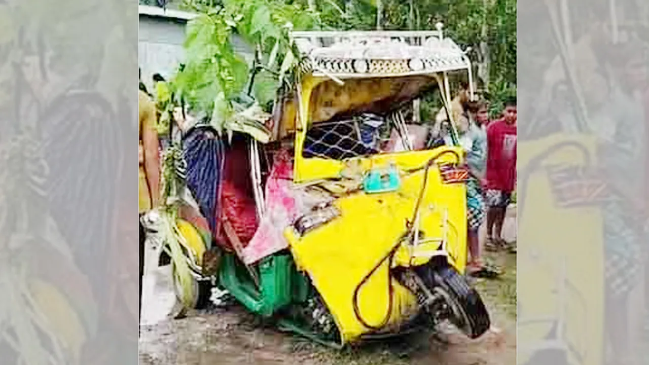 মতলবে বাস-সিএনজি সংঘর্ষে নিহত ১, আহত ৪
