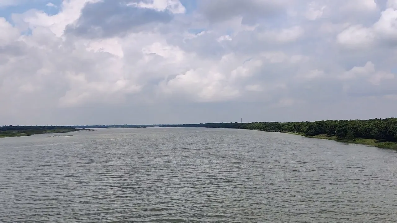 চাঁপাইনবাবগঞ্জে হু হু করে বাড়ছে ৩ নদীর পানি, ডুবছে নিম্নাঞ্চল