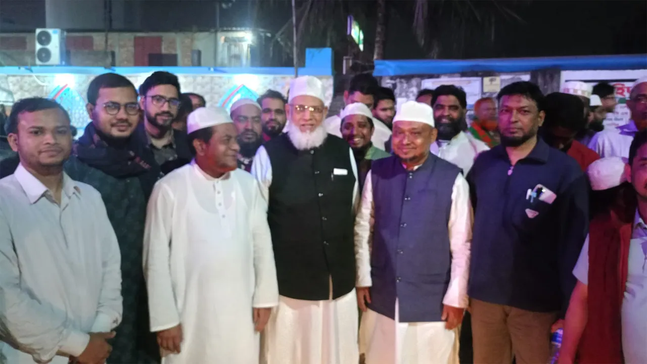 চট্টগ্রামে জামায়াত প্রার্থী শফিউল আলমের সমর্থনে গণমিছিল অনুষ্ঠিত