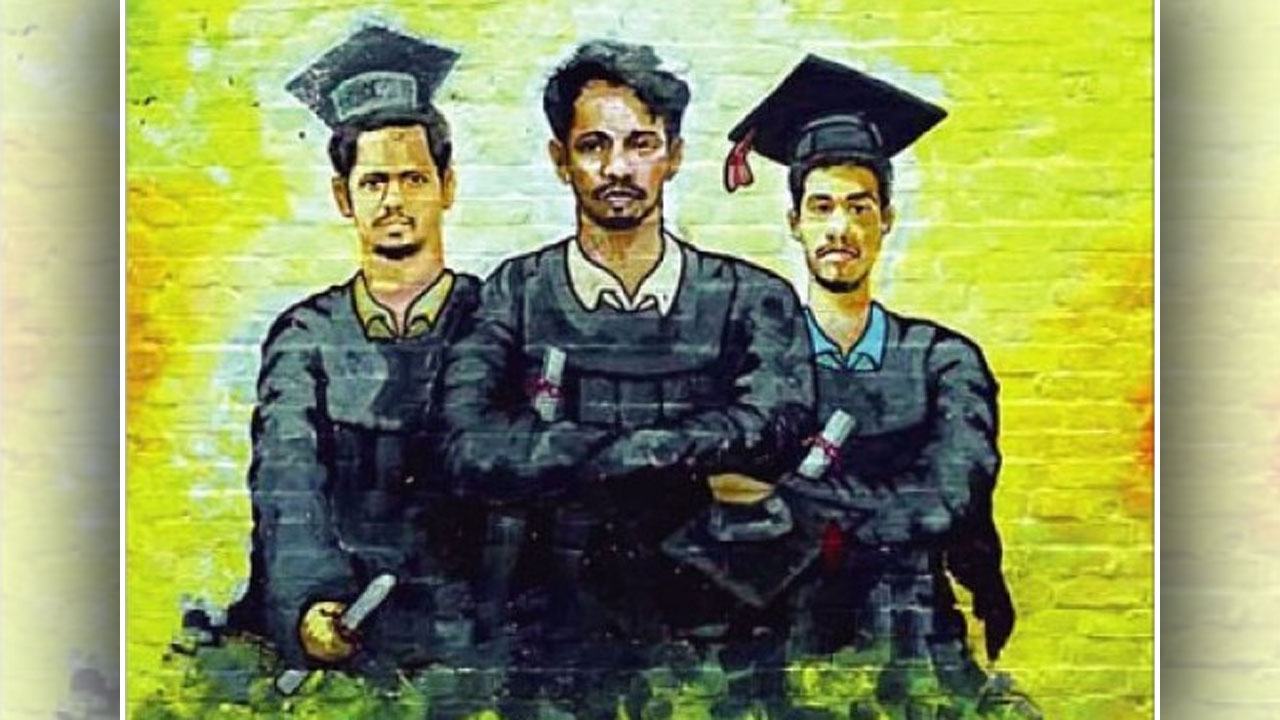 সমাবর্তনে অনুপস্থিত, গ্রাফিতিতে অমর চবির ৩ শিক্ষার্থী
