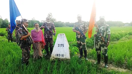 ফেনী সীমান্তে ধরে নেয়ার ৭ ঘণ্টা পর বাংলাদেশীকে ফেরত দিলো বিএসএফ