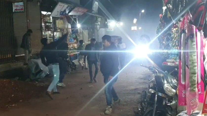 Chhatra-Dal-NCP-clash-in-Shariatpur