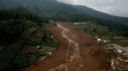 চীনে ভূমিধসে ১ জনের মৃত্যু, নিখোঁজ ১১