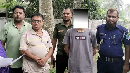 চিতলমারীতে গাঁজাসহ আটক তরুণ মুচলেকায় মুক্ত