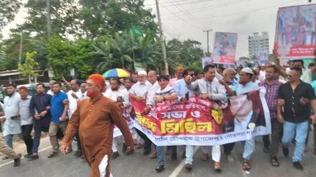 কার্যক্রম নিষিদ্ধ আওয়ামী লীগের সন্ত্রাসের প্রতিবাদে চৌদ্দগ্রামে বিএনপির বিক্ষোভ