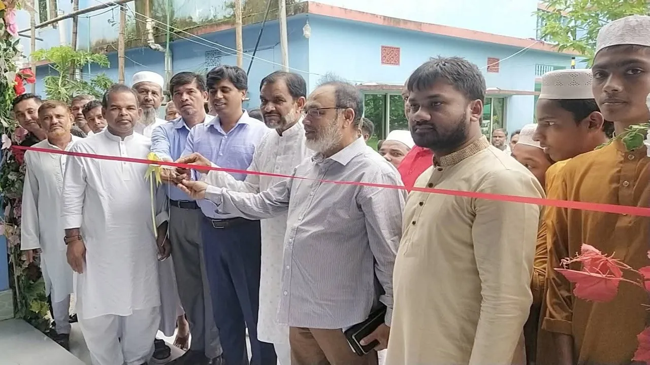 বদরখালী গাউছিয়া মজিদিয়া এতিম খানা ও হেফজখানার অ্যাকাডেমিক ভবন উদ্বোধন