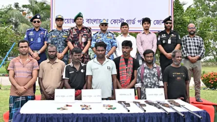 সুন্দরবনে ছোট সুমন বাহিনীর আত্মসমর্পণ