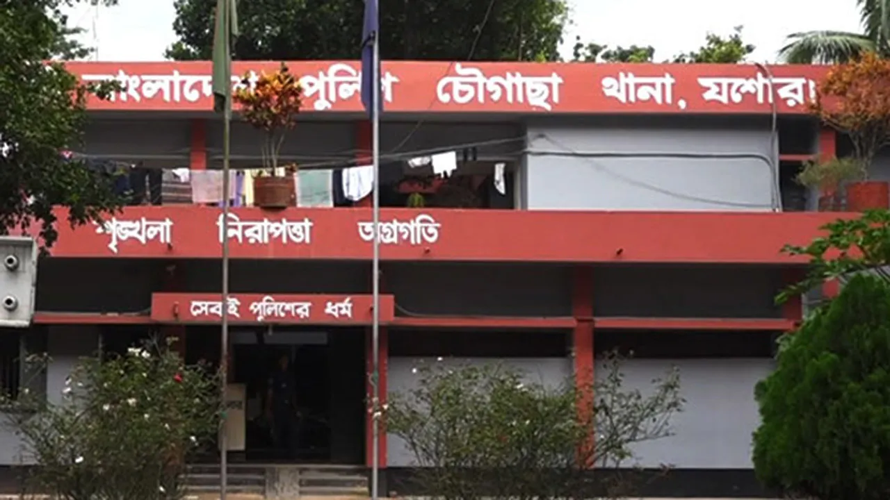 চৌগাছায় ব্যবসায়ীকে কুপিয়ে হত্যা