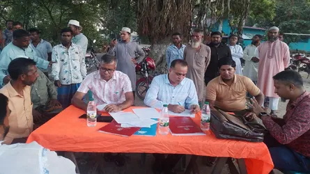 চৌগাছায় পুলিশের গুলিতে পা হারানো শিবিরের দুই নেতার বাড়িতে আন্তর্জাতিক ট্রাইব্যুনালের তদন্ত টিম