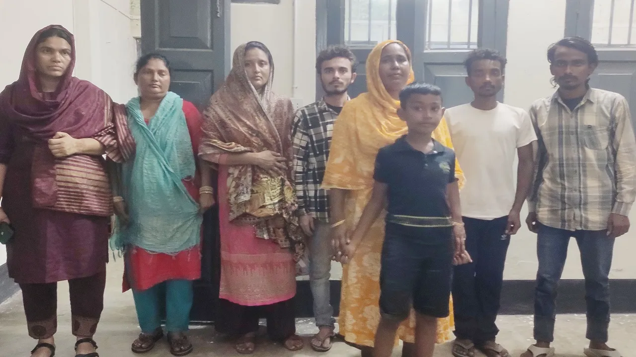চৌগাছা সীমান্ত দিয়ে নারী-শিশুসহ ৯ জনকে পুশ ইন করেছে বিএসএফ