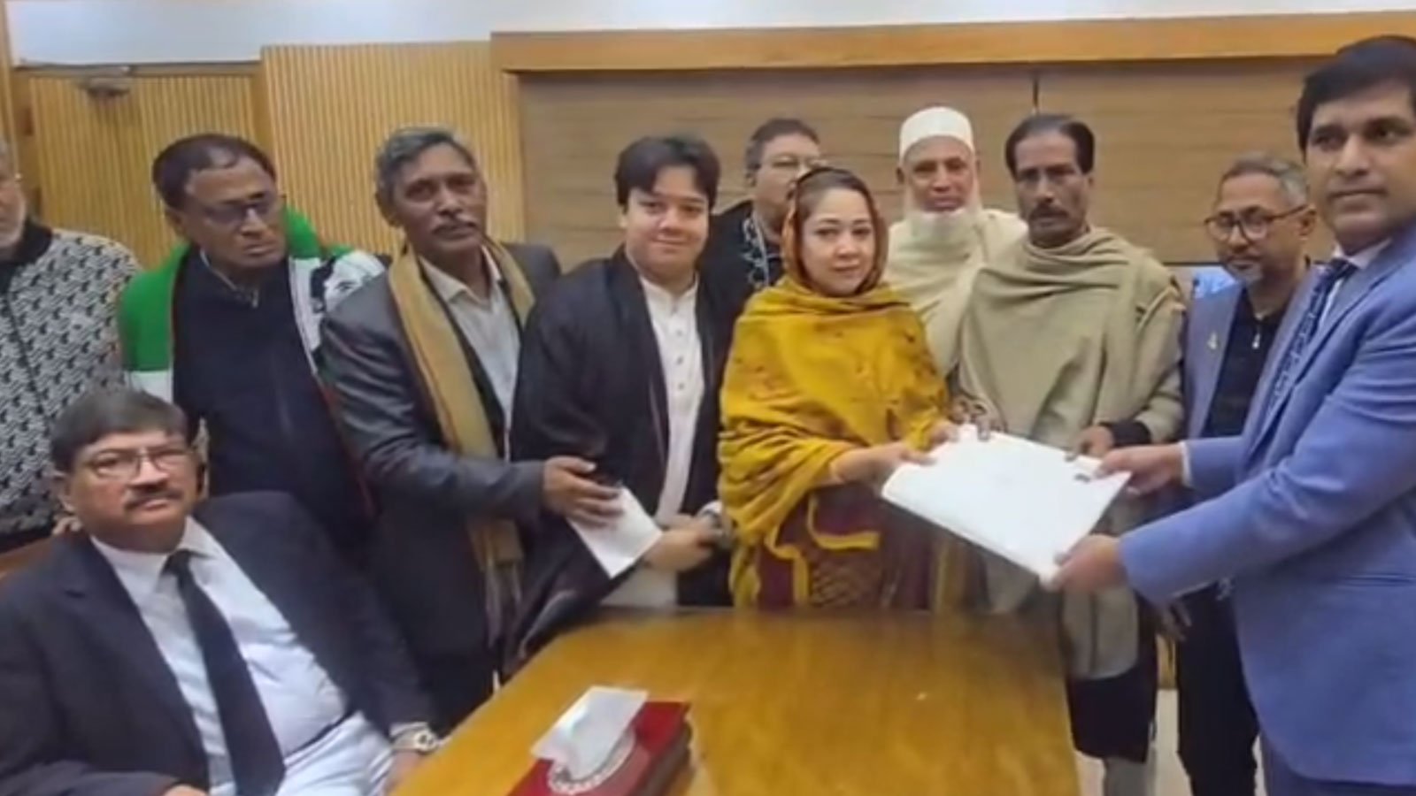 Chowdhury-Nayab-Yusuf-submits-nomination-papers-for-Faridpur-3-constituency