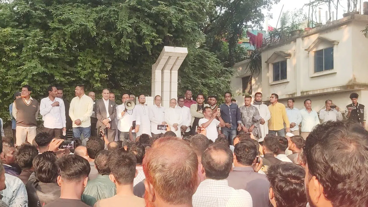 যশোর-২ আসনে বিএনপির প্রার্থী পরিবর্তনের দাবিতে সমাবেশ
