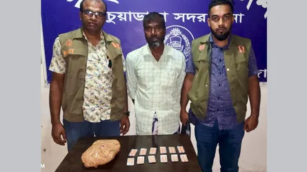 চুয়াডাঙ্গায় ডিবি পুলিশের অভিযান : ট্যাপেন্টাডল ও গাঁজাসহ মাদক কারবারি গ্রেফতার