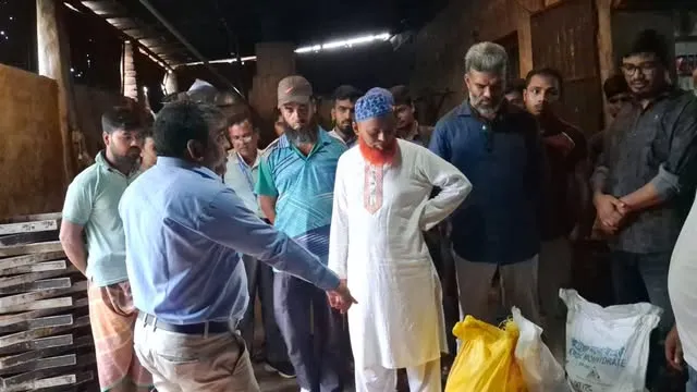 দর্শনায় ভোক্তা অধিকার অভিযানে ২ প্রতিষ্ঠানকে জরিমানা