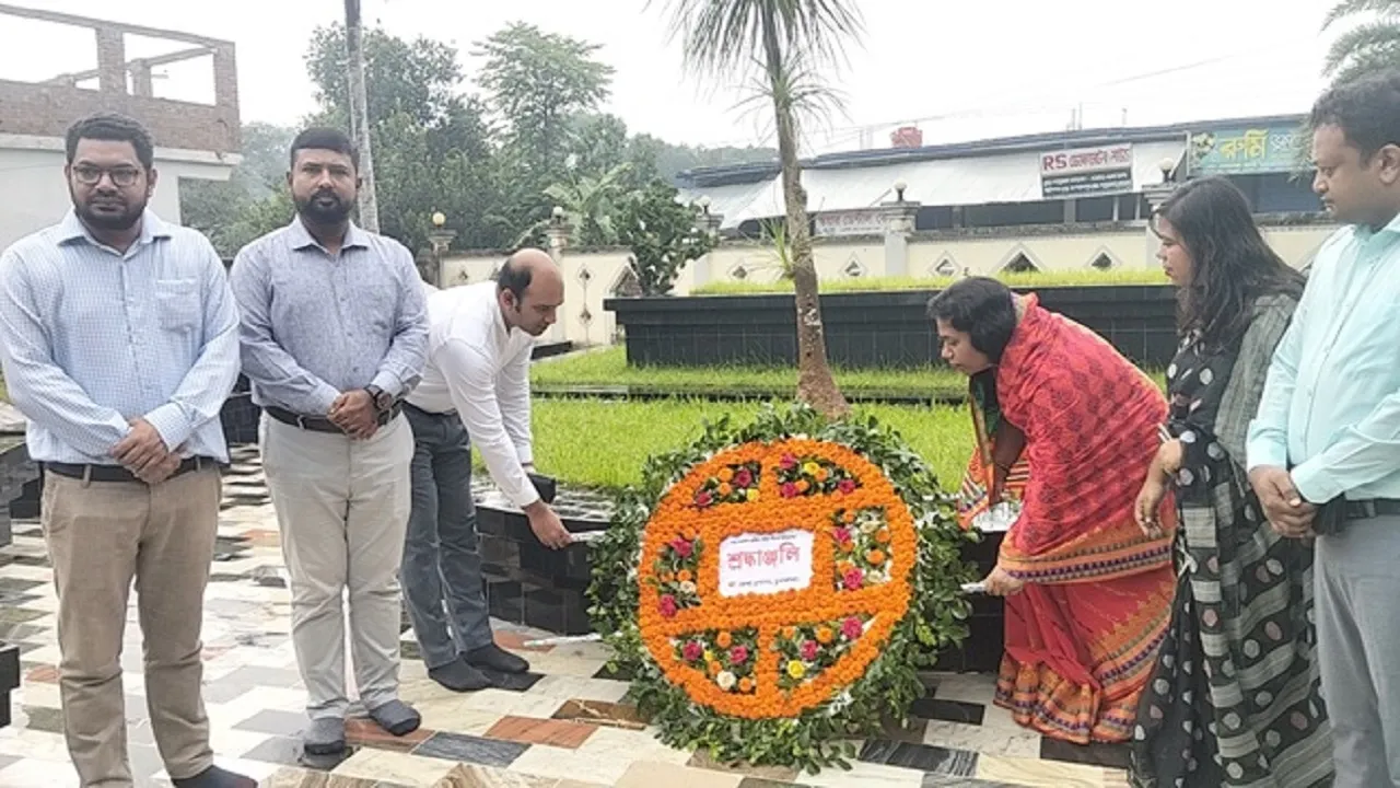 যথাযোগ্য মর্যাদায় চুয়াডাঙ্গায় শহীদ দিবস পালিত