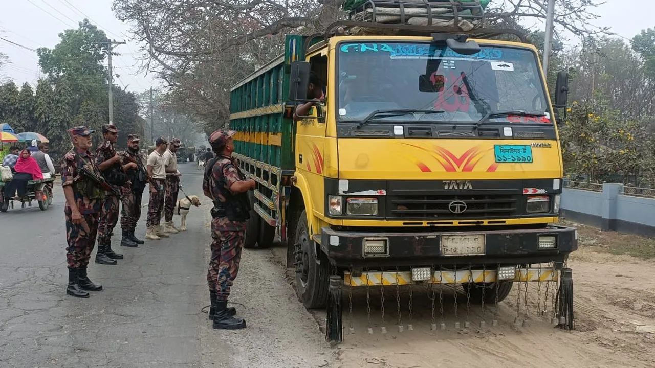 চুয়াডাঙ্গা সীমান্তে তেল পাচার ঠেকাতে বিজিবির ‘অপারেশনাল অ্যালার্ট’ জারি