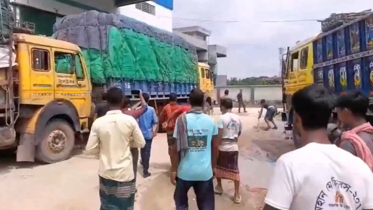 চুয়াডাঙ্গা বিএডিসি সার গুদামে শ্রমিকদের ধর্মঘট প্রত্যাহার