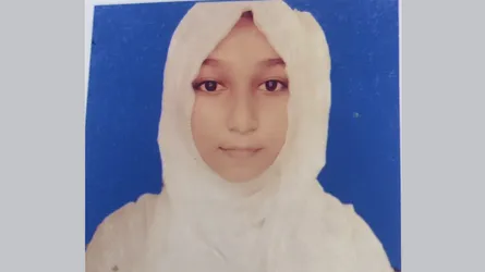 চৌগাছায় বাবার লাশ রেখে পরীক্ষা দেয়া ঋতু জিপিএ-৫ পেয়েছে