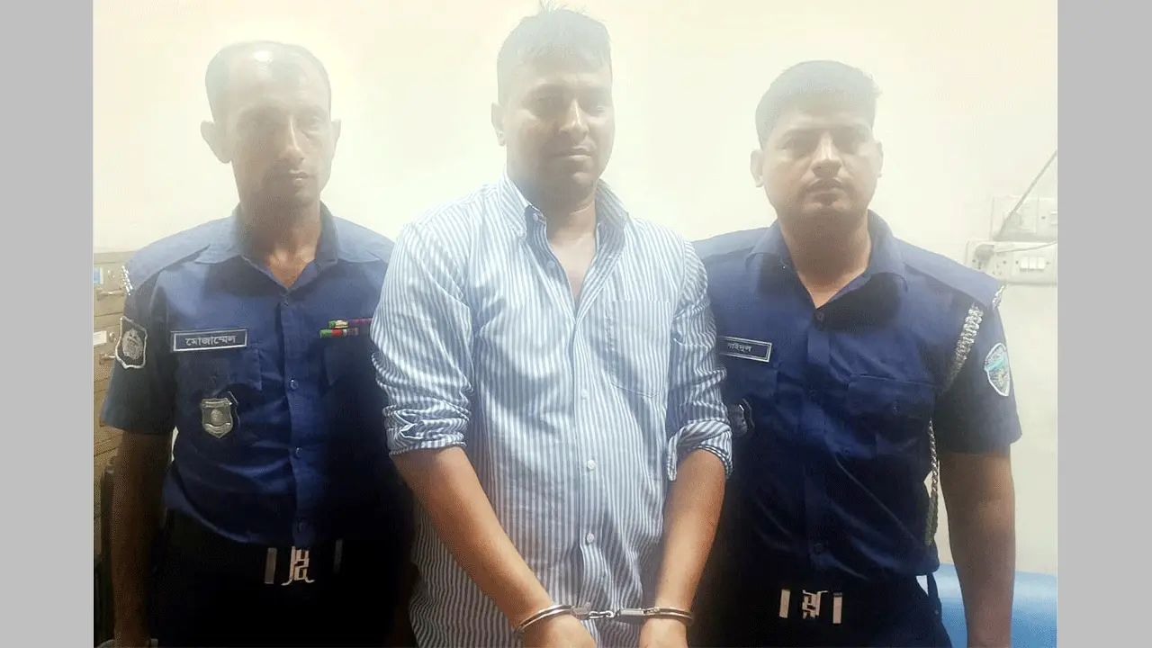 চৌদ্দগ্রামে পুলিশের ওপর হামলার আসামি যুবলীগ নেতা গ্রেফতার